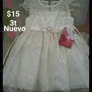 Traje de niña